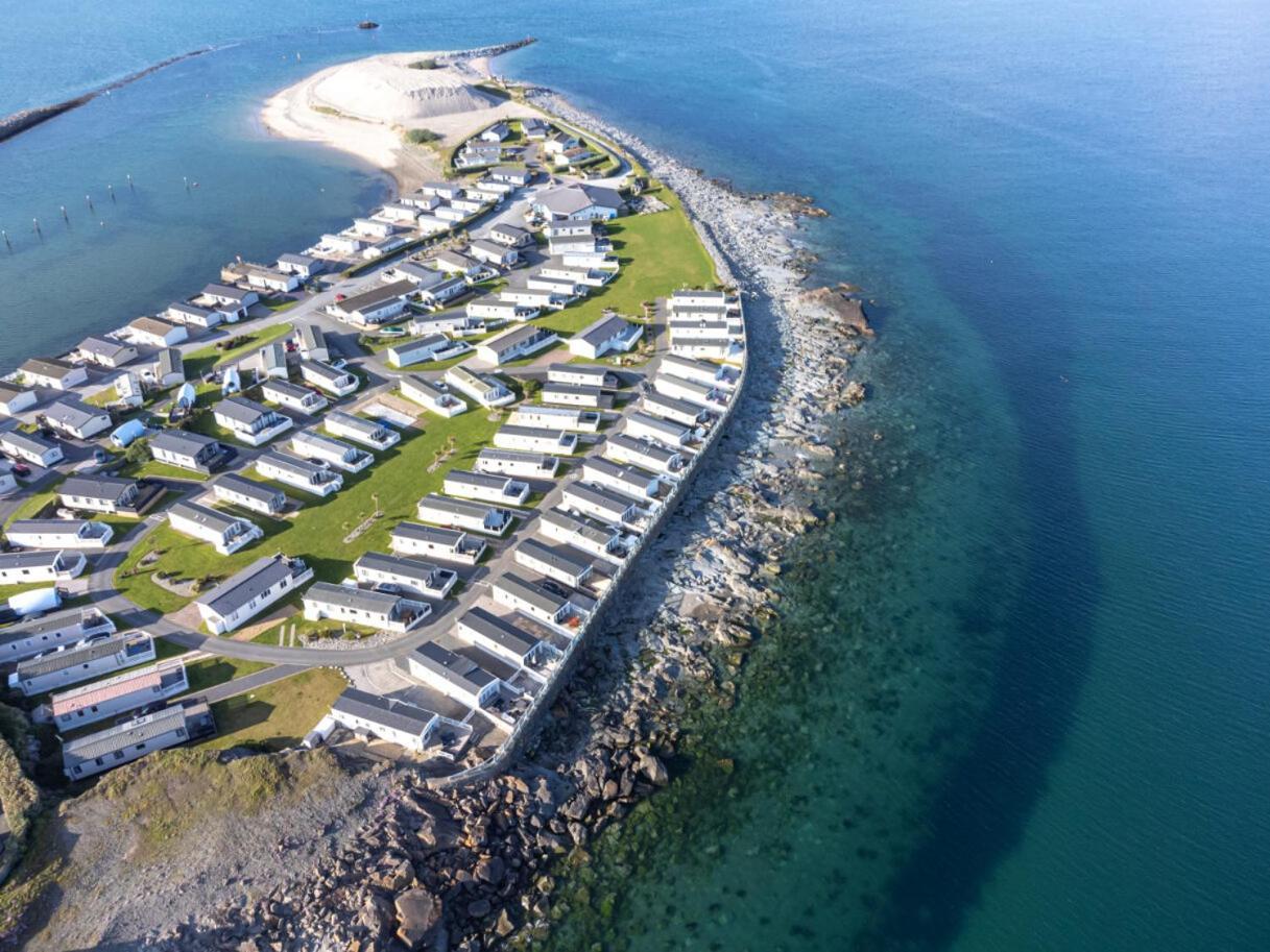 Gimblet Rock Holiday Park Пуллгелі Екстер'єр фото